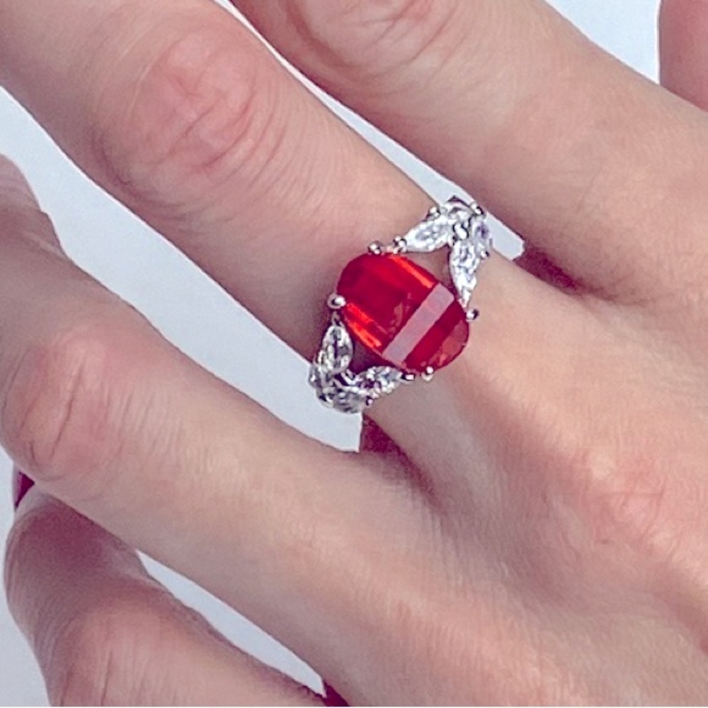 Sugarloaf Cabochon Buffed Curved Face with Faceted Back in Fire Orange Gem Ring